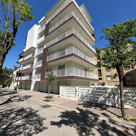 New Residence R1 - Agenzia Cocal Каорле Экстерьер фото
